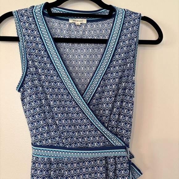 Max Studio Sleeveless Blue and White Print Stretch Wrap Dress, Size XS - Picture 7 of 13
